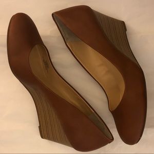 NEW! Jessica Simpson Wedge 10